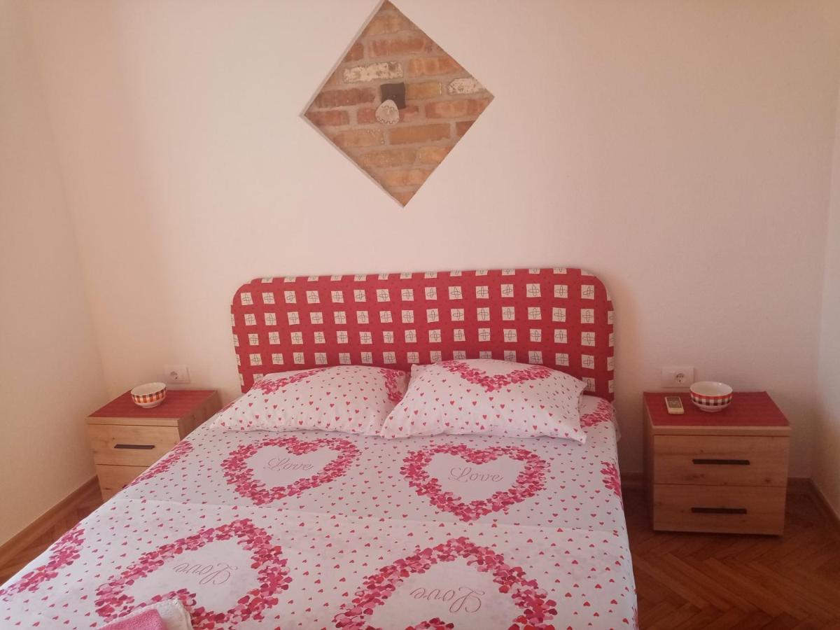 Apartmani Bosco Tivat Ngoại thất bức ảnh