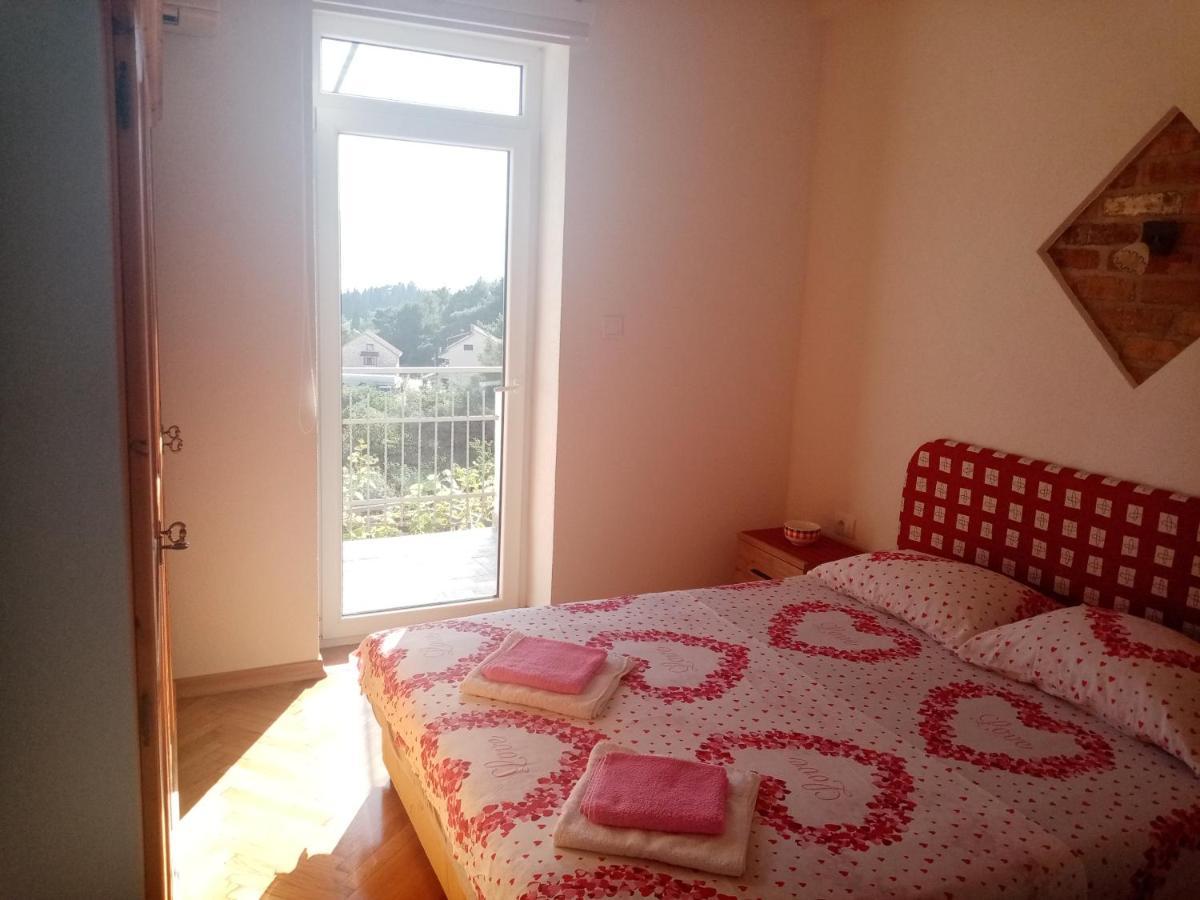 Apartmani Bosco Tivat Ngoại thất bức ảnh