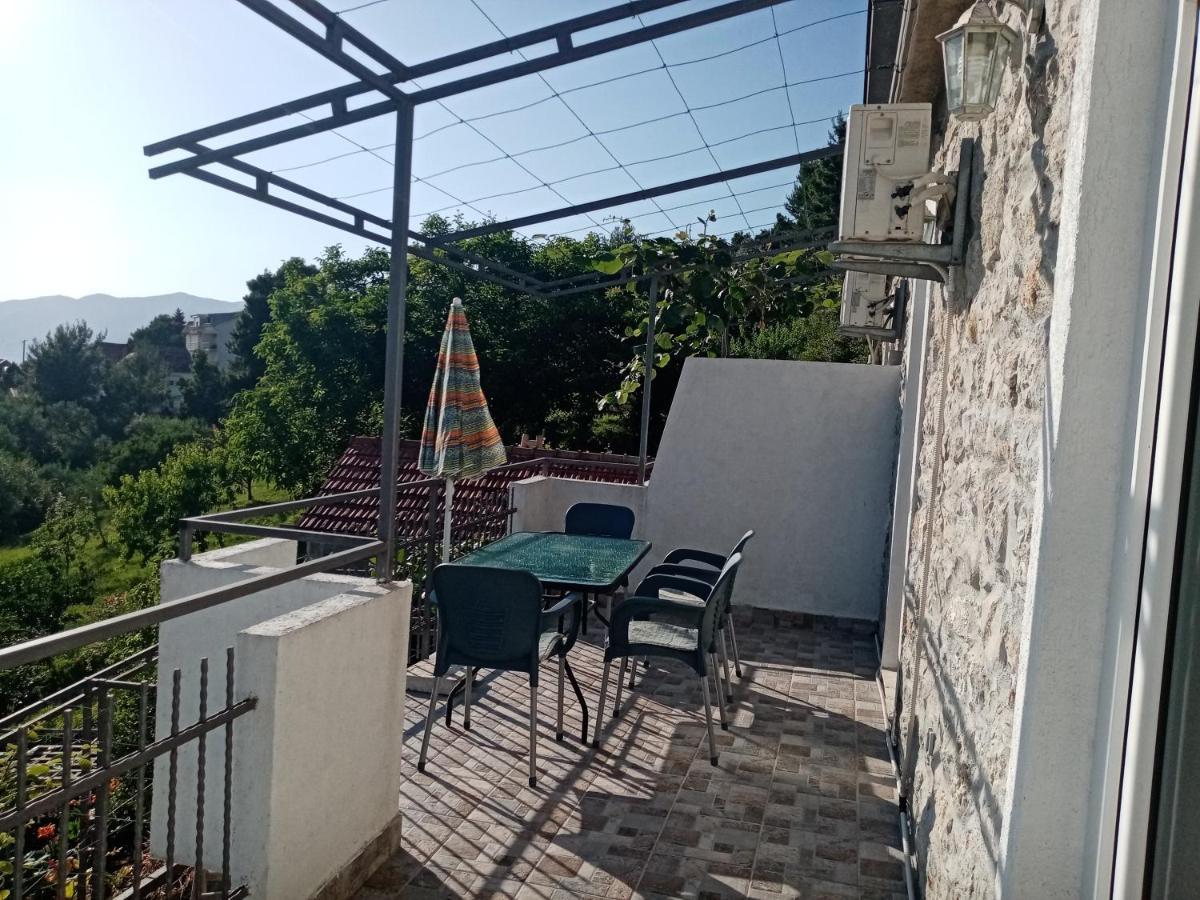 Apartmani Bosco Tivat Ngoại thất bức ảnh