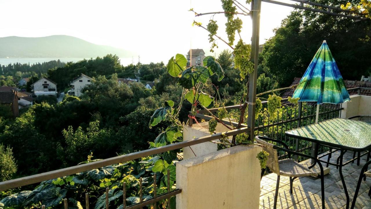 Apartmani Bosco Tivat Ngoại thất bức ảnh