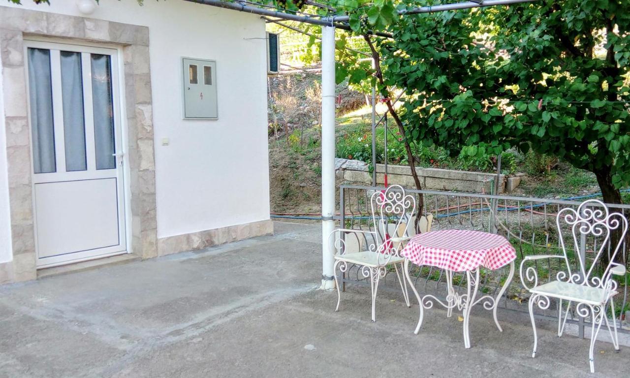 Apartmani Bosco Tivat Ngoại thất bức ảnh