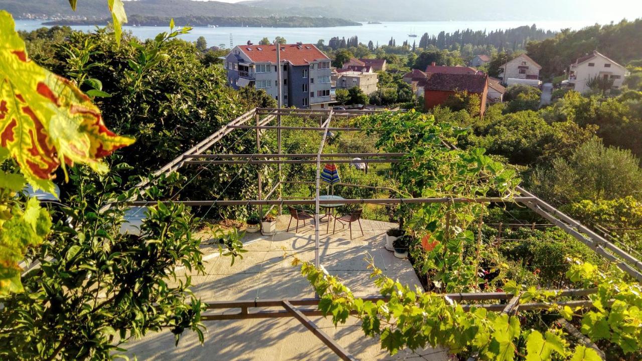 Apartmani Bosco Tivat Ngoại thất bức ảnh