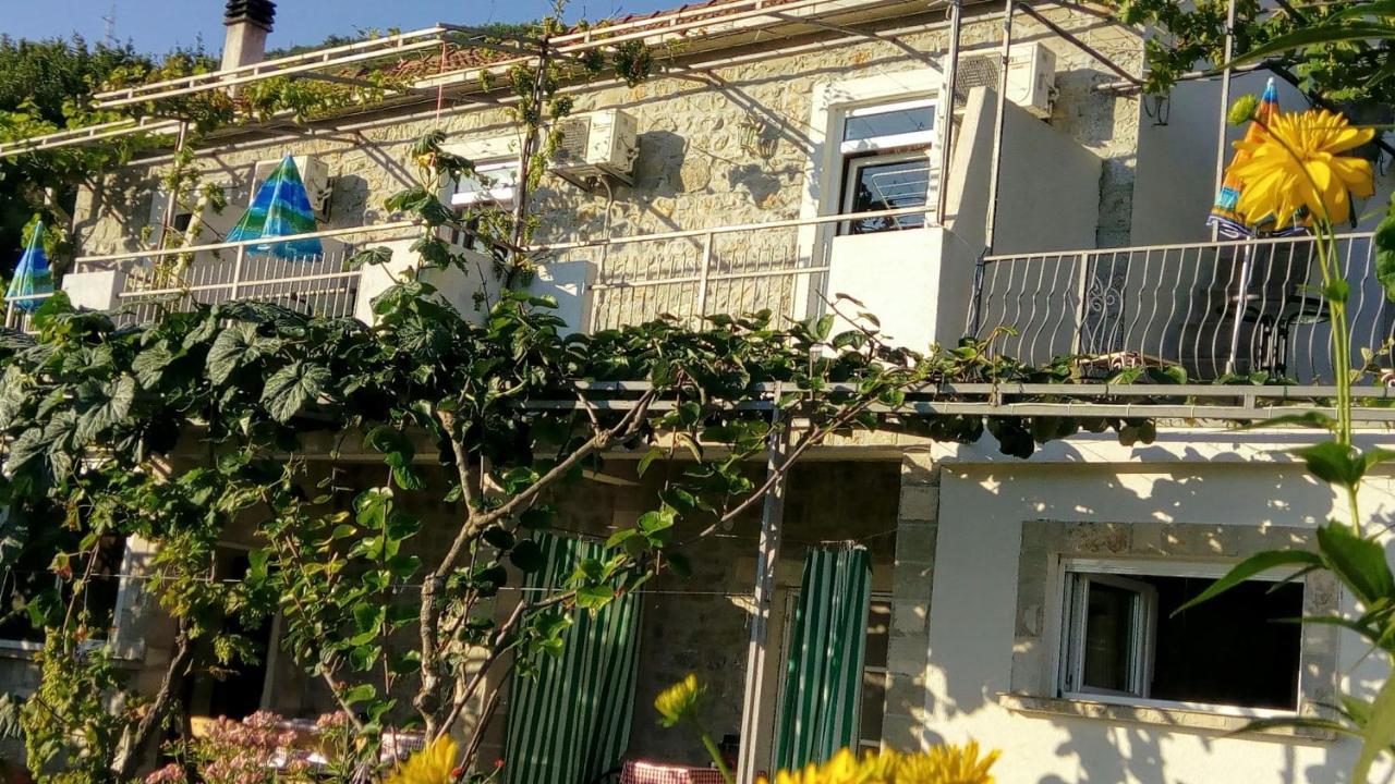 Apartmani Bosco Tivat Ngoại thất bức ảnh